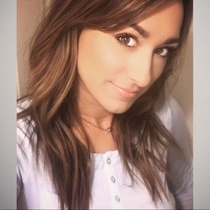 Meet your Posher, Alyshia
